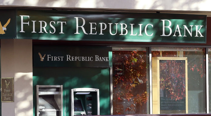 Is Seventh Avenue a real company? Is Seventh Avenue a real company?