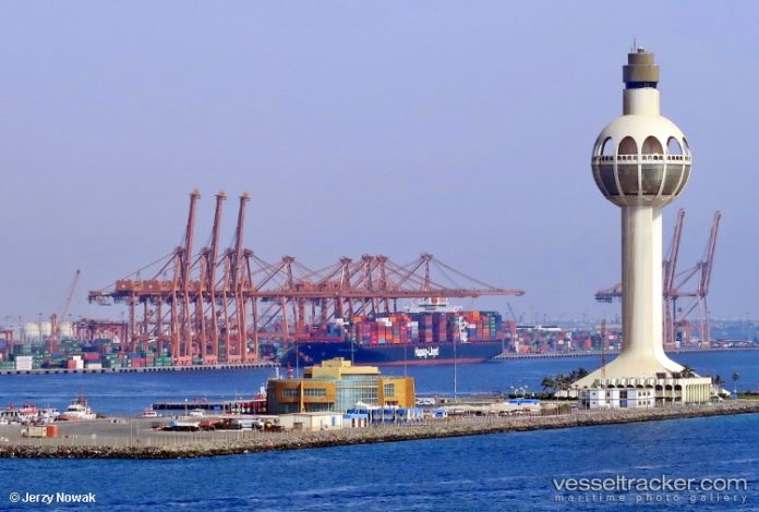 Is Shenzhen A sea port?