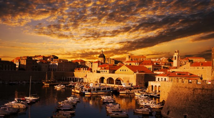 Is Split a party town? Is Split a party town?