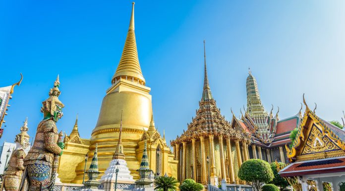 Is Wat Pho inside Grand Palace? Is Wat Pho inside Grand Palace?