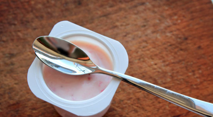 Is Yakult better than yogurt? Is Yakult better than yogurt?