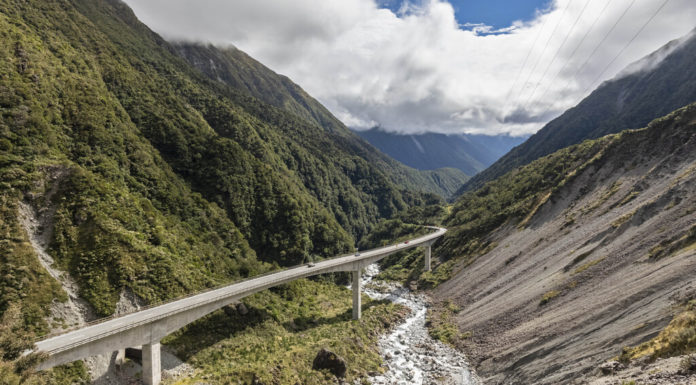 Is it better to drive north or south on Pacific Coast Highway? Is it better to drive north or south on Pacific Coast Highway?