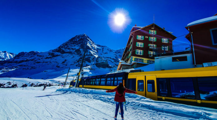 Is it better to stay in Interlaken or Grindelwald? Is it better to stay in Interlaken or Grindelwald?