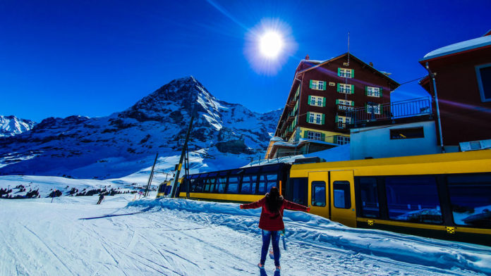 Is it better to stay in Interlaken or Grindelwald?