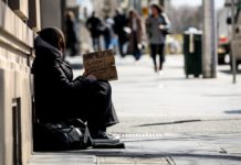 Is it better to work in Australia or New Zealand? Is it better to work in Australia or New Zealand?