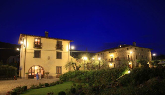 Is it cheaper to fly into Rome or Florence? Is it cheaper to fly into Rome or Florence?