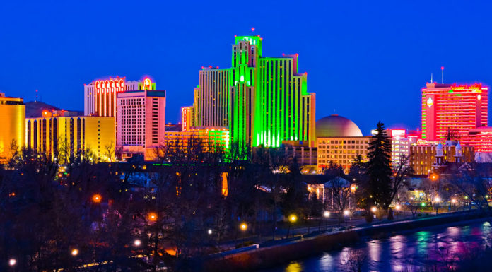 Is it cheaper to fly or drive to Las Vegas? Is it cheaper to fly or drive to Las Vegas?