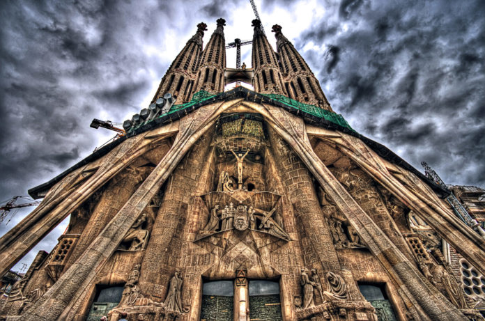 Is it worth entering La Sagrada Familia?