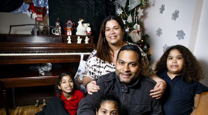 Is the Crawley family a real family? Is the Crawley family a real family?