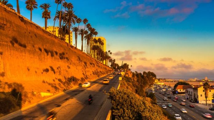 Is the drive from San Diego to Los Angeles Scenic?