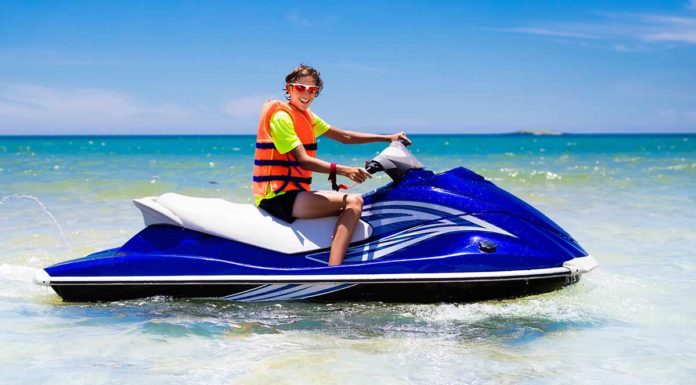 Is there a age limit for jet skiing? Is there a age limit for jet skiing?