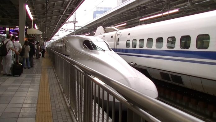 Is there a bullet train from Osaka to Kyoto?