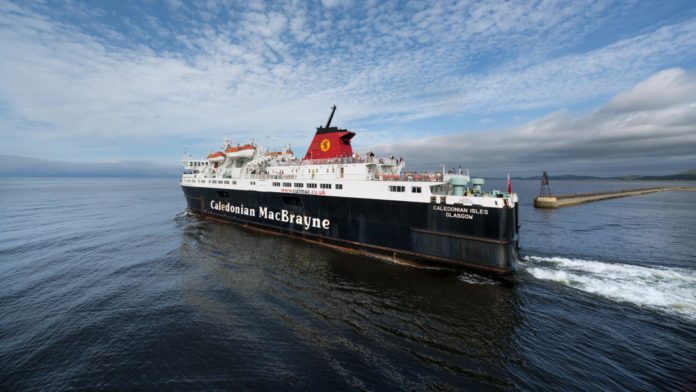 Is there a ferry from Islay to Oban?