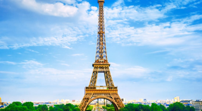 Is there a secret room in the Eiffel Tower? Is there a secret room in the Eiffel Tower?