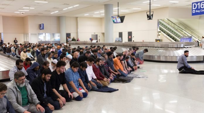 Is there immigration at Dallas airport? Is there immigration at Dallas airport?