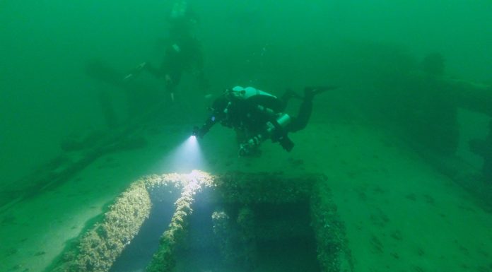 Is wreck diving illegal? Is wreck diving illegal?