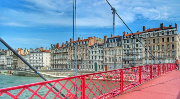 Où se garer gratuitement à Lyon aéroport ? Où se garer gratuitement à Lyon aéroport ?