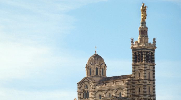 Pourquoi Notre-Dame de la Garde ? Pourquoi Notre-Dame de la Garde ?