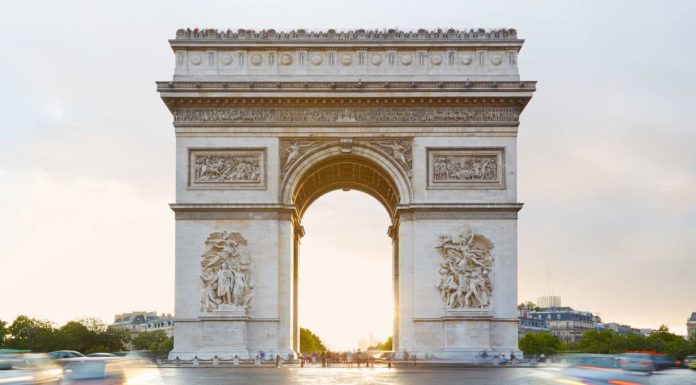 Pourquoi empaqueter l’Arc de Triomphe ? Pourquoi empaqueter l'Arc de Triomphe ?