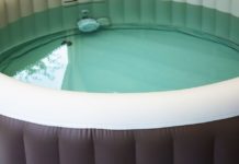 Pourquoi la piscine fait des bulles ? Pourquoi la piscine fait des bulles ?