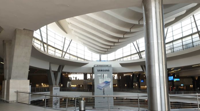 What airline uses Southampton airport? What airline uses Southampton airport?