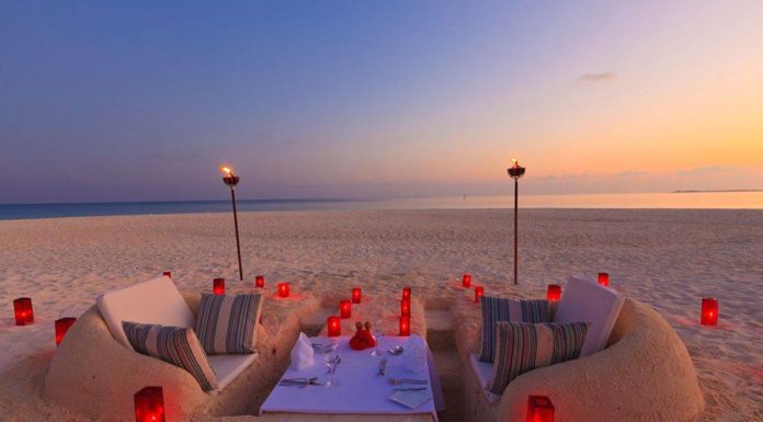 What are the disadvantages of being a tour guide? What are the disadvantages of being a tour guide?