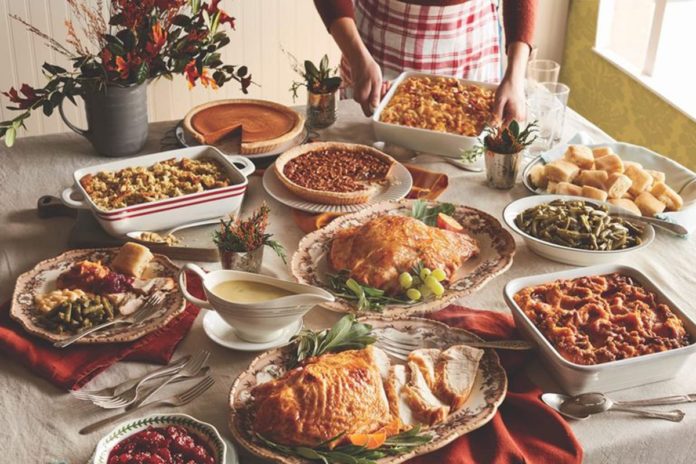 What comes with the Cracker Barrel Thanksgiving meal?