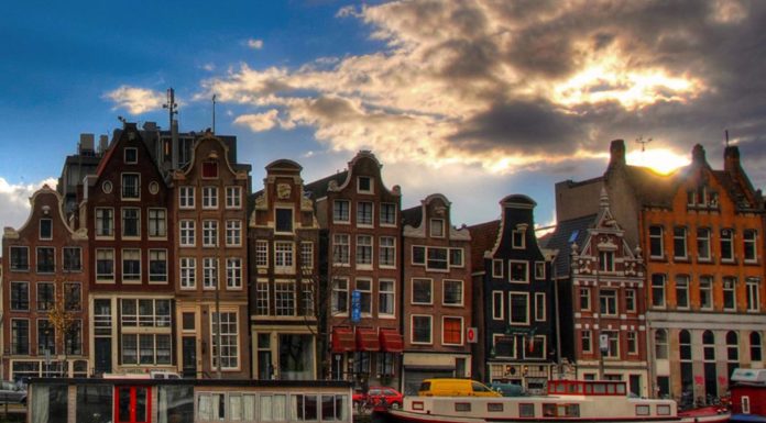 What do gays do in Amsterdam? What do gays do in Amsterdam?