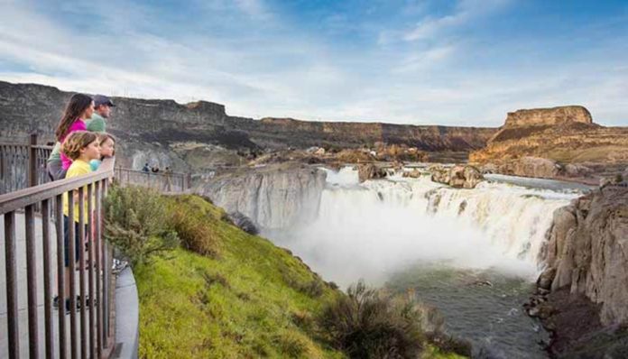 What entrance of Yellowstone is closest to Idaho Falls?