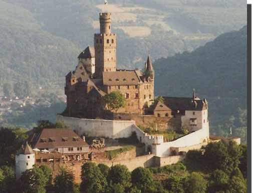 What is Frankfurt best known for? What is Frankfurt best known for?
