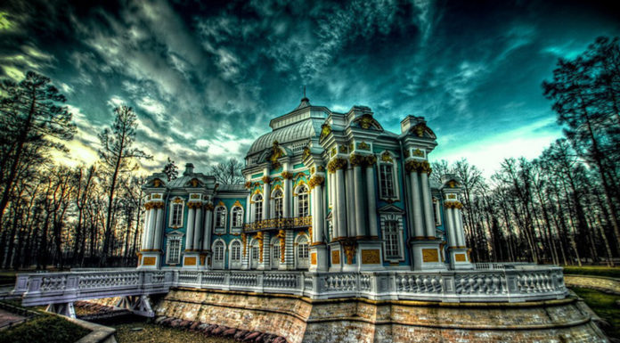 What is Saint Petersburg Florida known for? What is Saint Petersburg Florida known for?