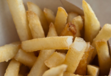 What is on a big king at Burger King? What is on a big king at Burger King?