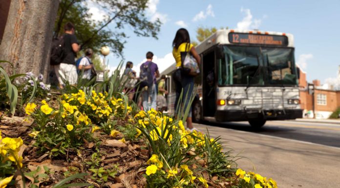 What is the closest airport to Princeton University? What is the closest airport to Princeton University?