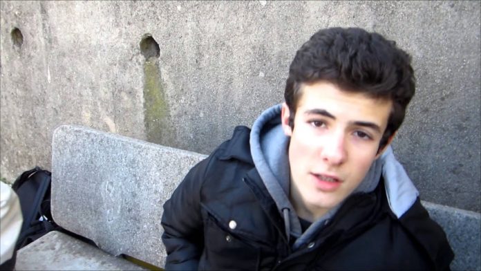 What is the daily life of a French teenager?