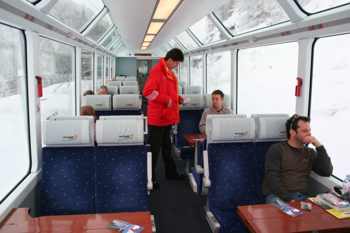 What is the difference between 1st and 2nd class on SNCF?