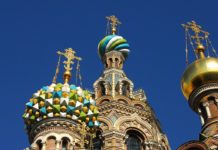 What is the famous church in St Petersburg? What is the famous church in St Petersburg?