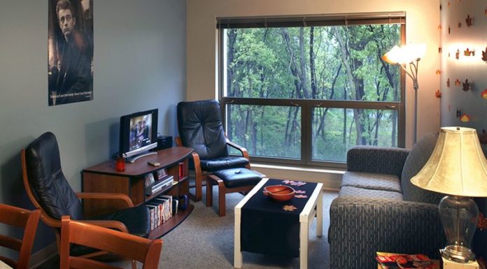 What is the housing like in Laos? What is the housing like in Laos?