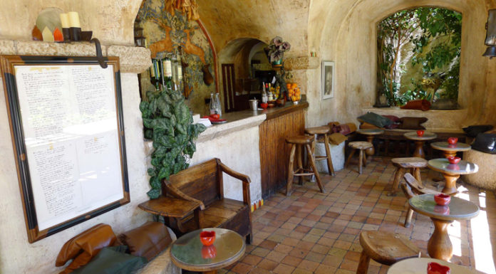 What is the most famous restaurant in France? What is the most famous restaurant in France?