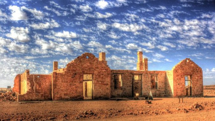 What is the smallest town in Western Australia?