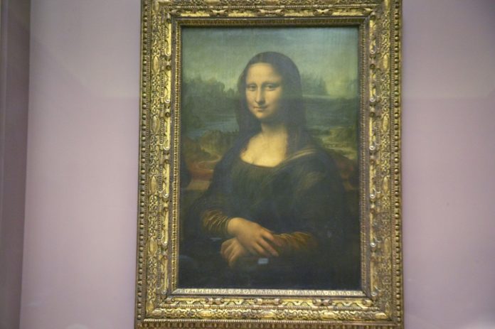 What museum is the Mona Lisa in?