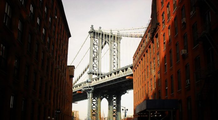 What subway goes to Brooklyn Bridge? What subway goes to Brooklyn Bridge?
