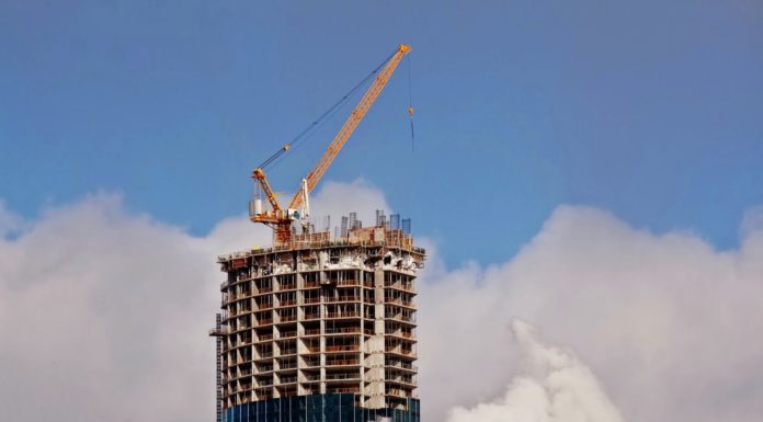 What time do the lifts close at Breckenridge? What time do the lifts close at Breckenridge?