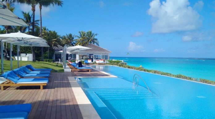 When was Riu Paradise Island built? When was Riu Paradise Island built?