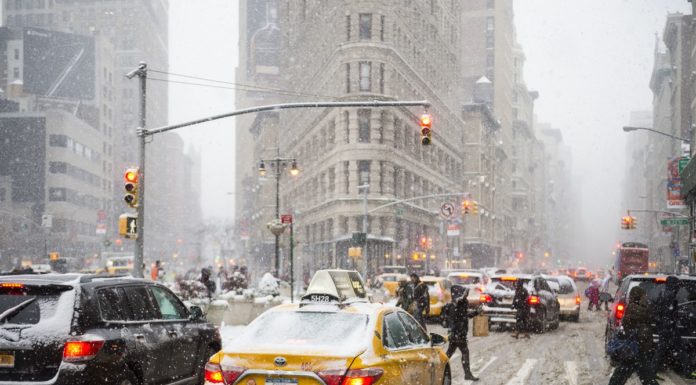 Where does Greyhound arrive in NYC? Where does Greyhound arrive in NYC?