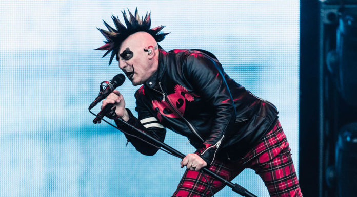 Where does Maynard Keenan live? Where does Maynard Keenan live?