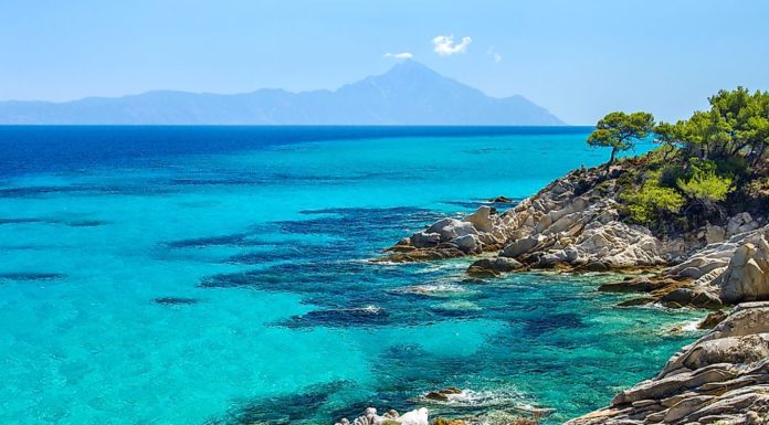 Where in Greece is the Kassandra Peninsula? Where in Greece is the Kassandra Peninsula?