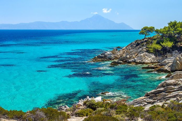 Where in Greece is the Kassandra Peninsula?