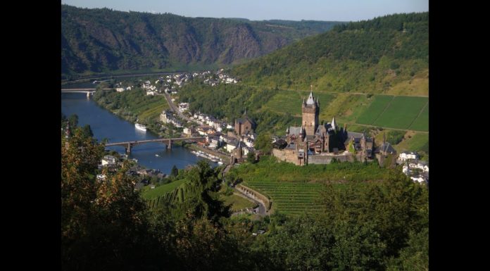 Where is the Moselle valley in Germany? Where is the Moselle valley in Germany?