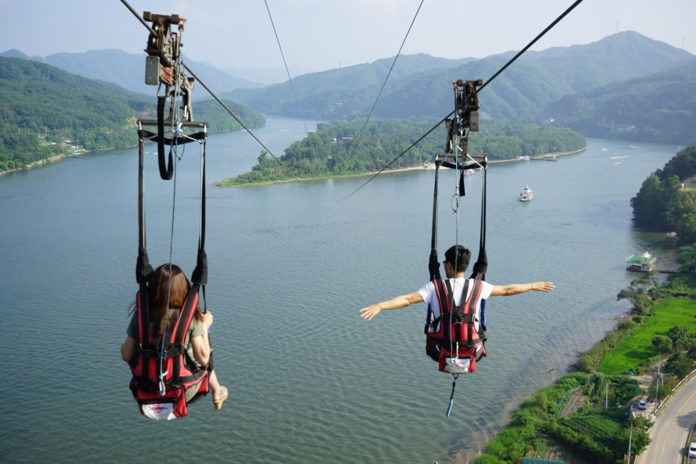 Where is the longest zipline in the Philippines?