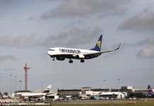 Which airport does Ryanair fly to in Stockholm? Which airport does Ryanair fly to in Stockholm?